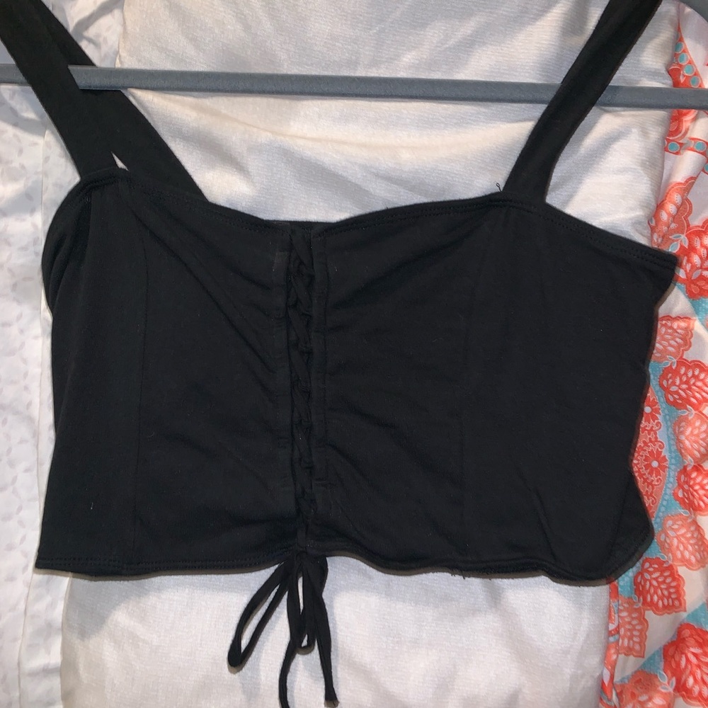 pacsun nollie black crop top